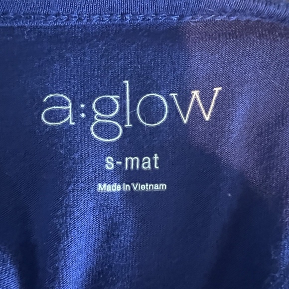 A:Glow Long Asymmetric 3/4 Sleeve Blue Maternity Shirt Size Small - Picture 3 of 5